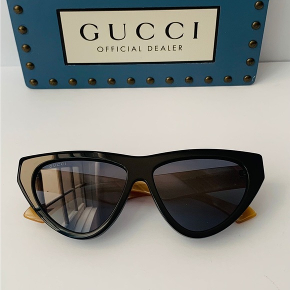 💯 - Authentic New Gucci Blue Cat Eye Ladies Sunglasses GG1333S 004 - Picture 8 of 11